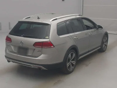VOLKSWAGEN GOLF ALLTRACK