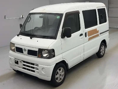 NISSAN CLIPPER VAN