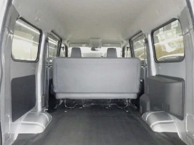 MAZDA BONGO VAN