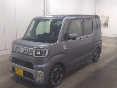 DAIHATSU WAKE