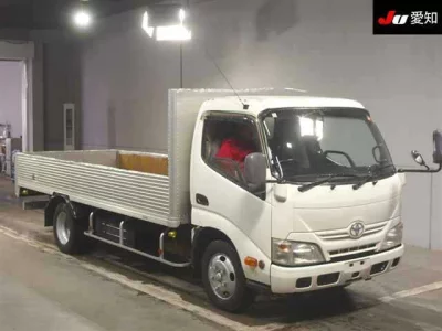 TOYOTA DYNA
