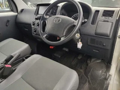 TOYOTA LITE ACE VAN