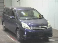 Цена авто Toyota Isis с аукционов Японии, номер кузова ANM15G, пробег 195 000, оценка 4