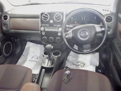 MAZDA VERISA