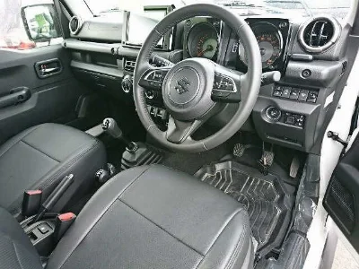SUZUKI JIMNY NOMADE