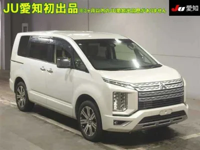 MITSUBISHI DELICA D5