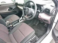 Цена авто Toyota Yaris с аукционов Японии, номер кузова MXPH10, пробег 20 000, оценка 3