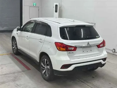 MITSUBISHI RVR