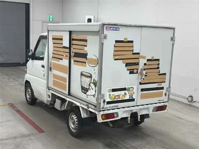 NISSAN CLIPPER TRUCK