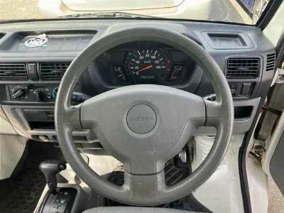 NISSAN CLIPPER TRUCK