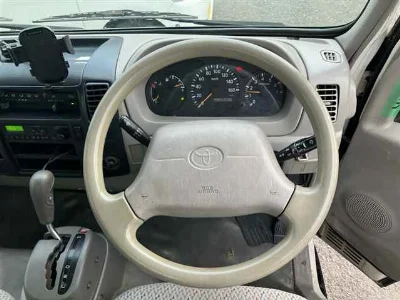 TOYOTA DYNA