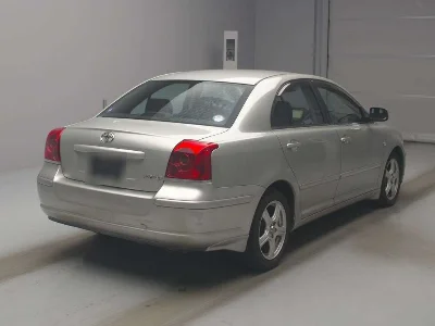 TOYOTA AVENSIS SEDAN