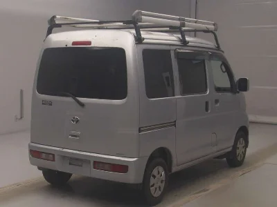 TOYOTA PIXIS VAN