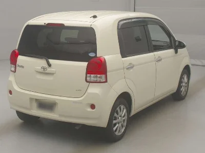 TOYOTA PORTE