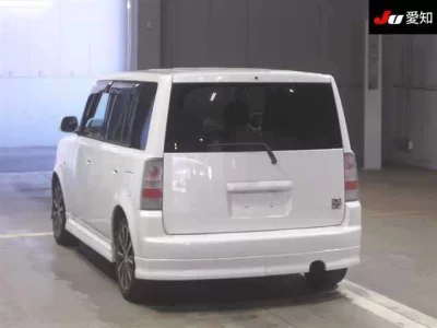 TOYOTA BB