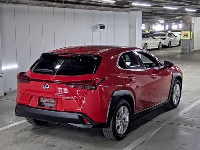 LEXUS UX