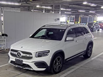MERCEDES BENZ GLB