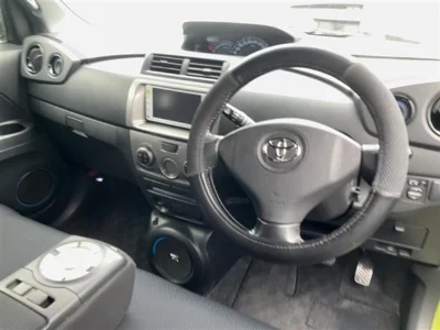 TOYOTA BB