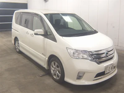 NISSAN SERENA