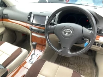TOYOTA PREMIO