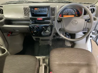 NISSAN CLIPPER VAN