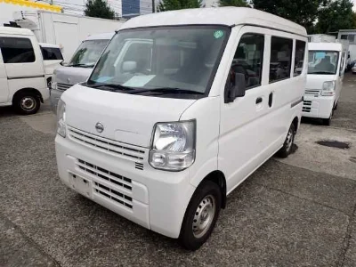 NISSAN CLIPPER VAN