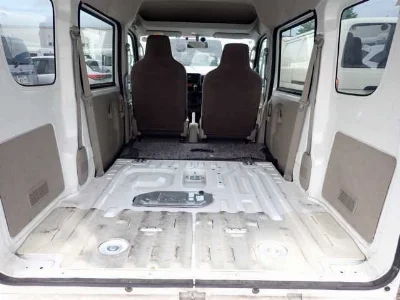 NISSAN CLIPPER VAN