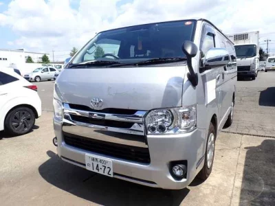 TOYOTA HIACE VAN