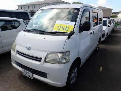 TOYOTA LITE ACE VAN