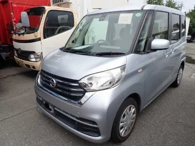 NISSAN DAYZ ROOX