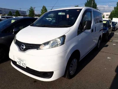 NISSAN NV200