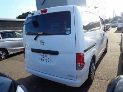 NISSAN NV200