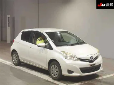 TOYOTA VITZ
