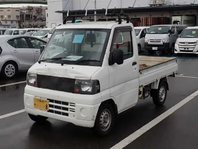 NISSAN CLIPPER TRUCK