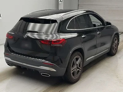 MERCEDES BENZ GLA