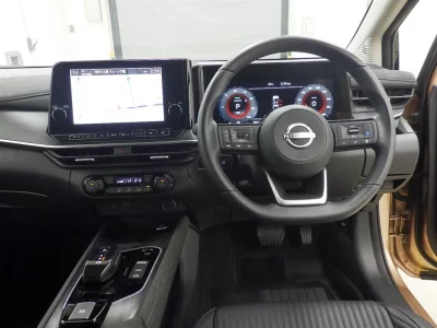 Nissan Aura