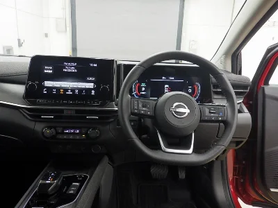 Nissan Aura