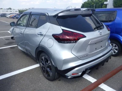 NISSAN KICKS