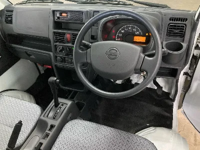 NISSAN CLIPPER TRUCK