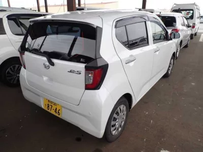 Daihatsu MIRA E S