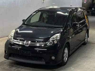TOYOTA ISIS