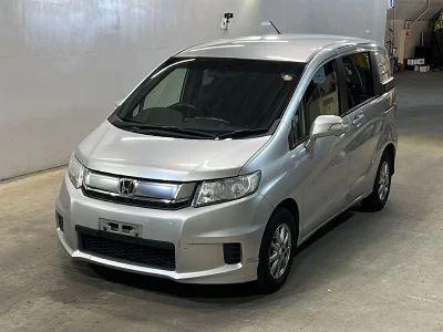 HONDA FREED SPIKE
