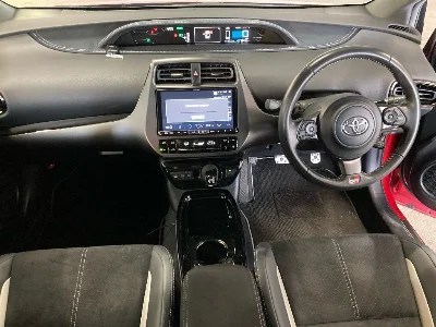 TOYOTA PRIUS PHV