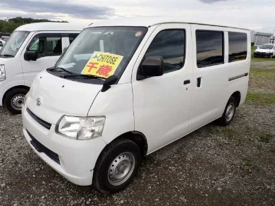 TOYOTA TOWN ACE VAN