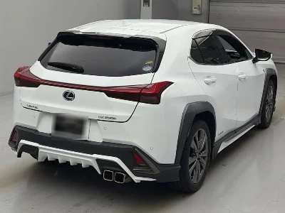 LEXUS UX