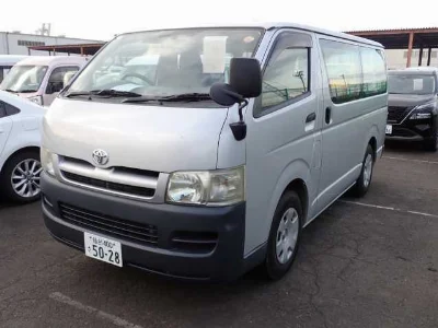 TOYOTA REGIUS VAN