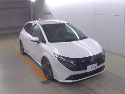 NISSAN AURA
