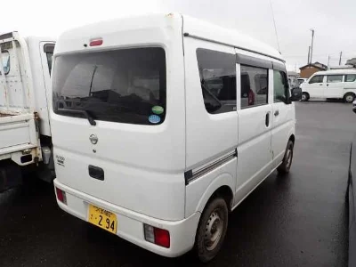 NISSAN CLIPPER VAN