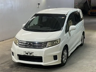 HONDA FREED SPIKE