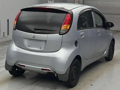 MITSUBISHI I